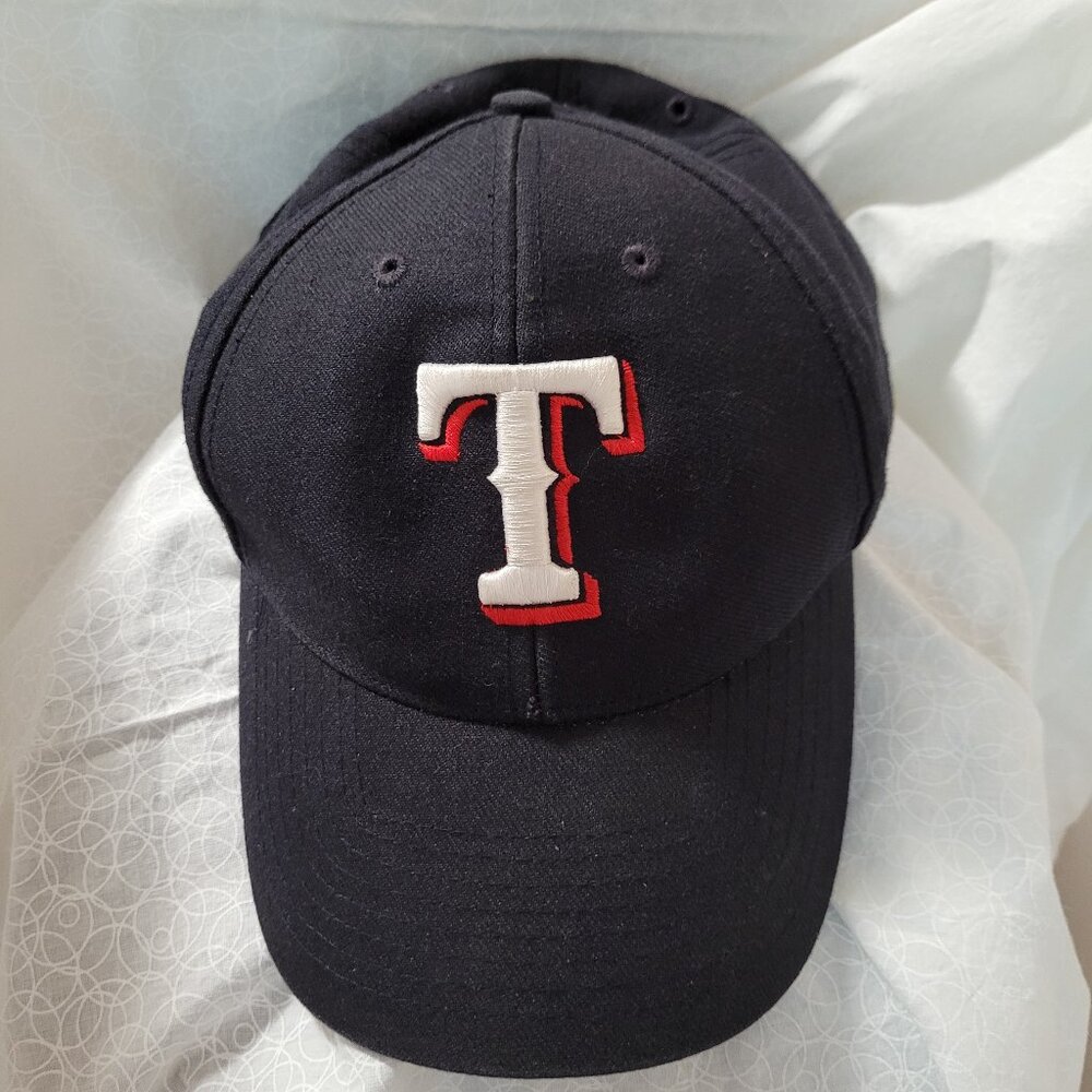 Texas Rangers Ball Cap Black by '47 Twins MLB 1 Size Velcro Strap Great Condtn